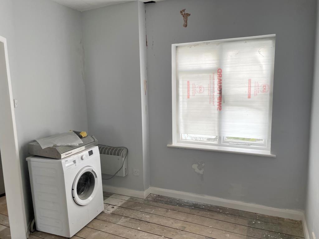 Lot: 57 - GROUND FLOOR FLAT REQUIRING COMPLETION -